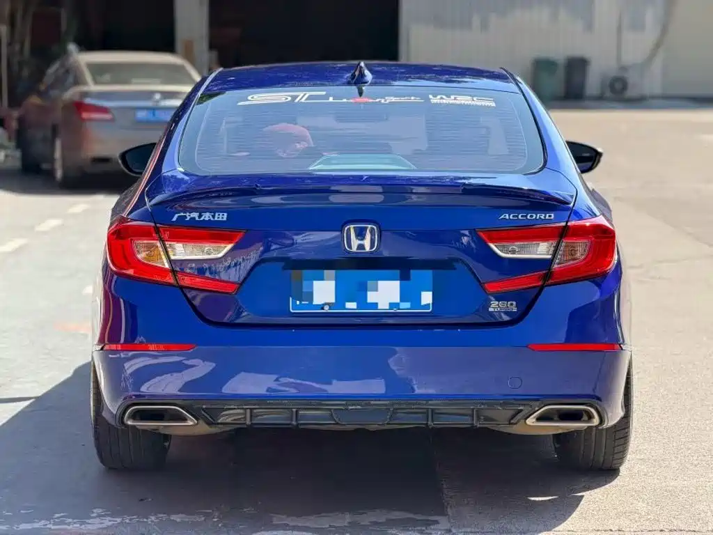 Honda Accord — миниатюра 8