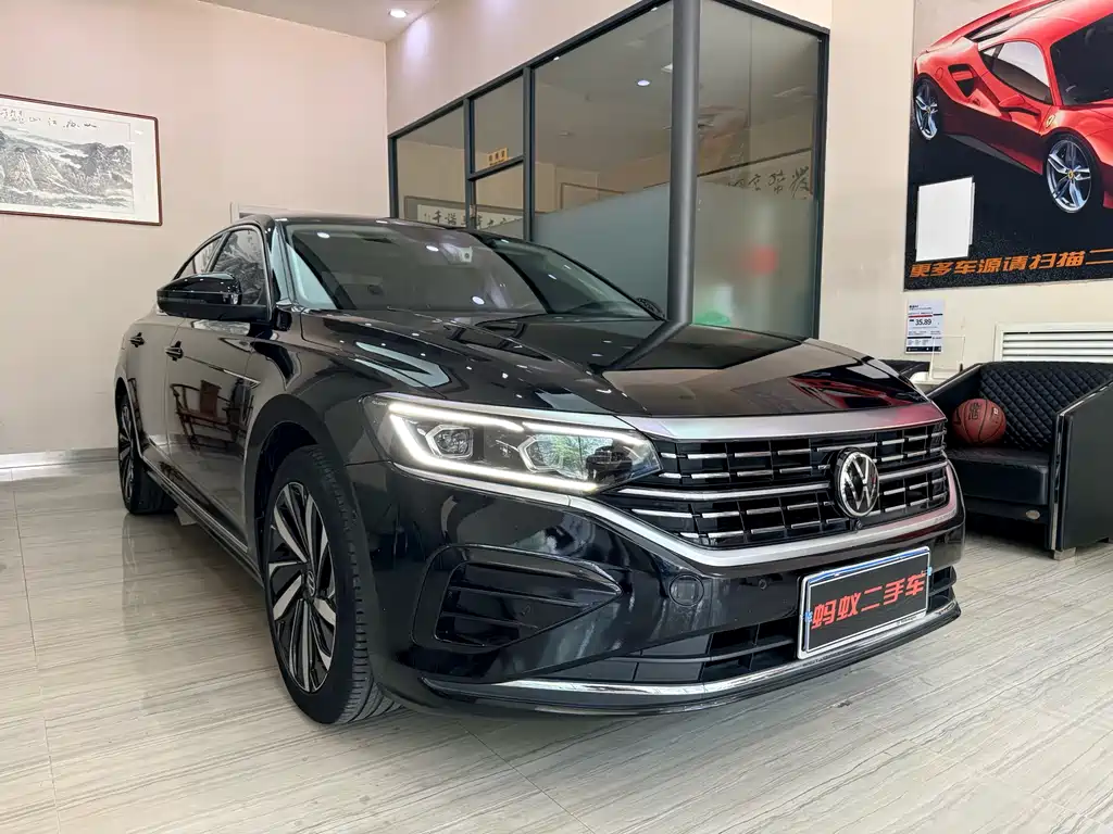 Volkswagen Passat 2023 330TSI Luxury