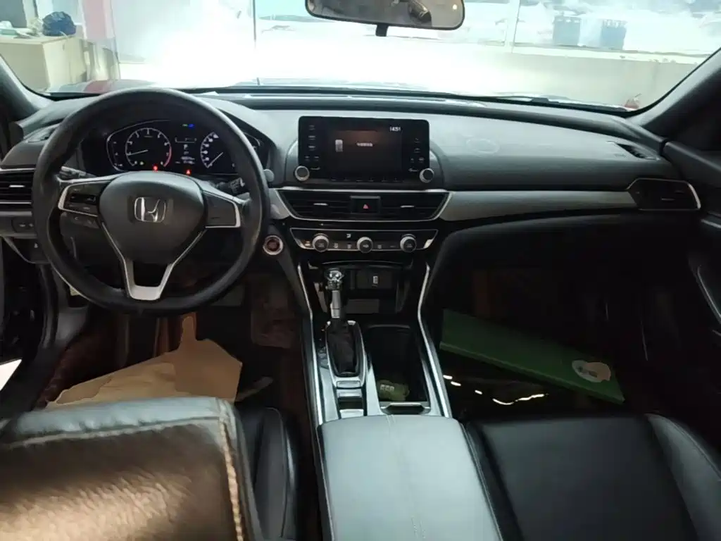 Honda Inspire — миниатюра 10