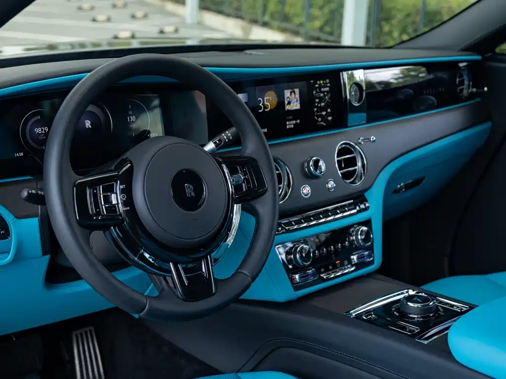 Rolls-Royce Phantom — миниатюра 10