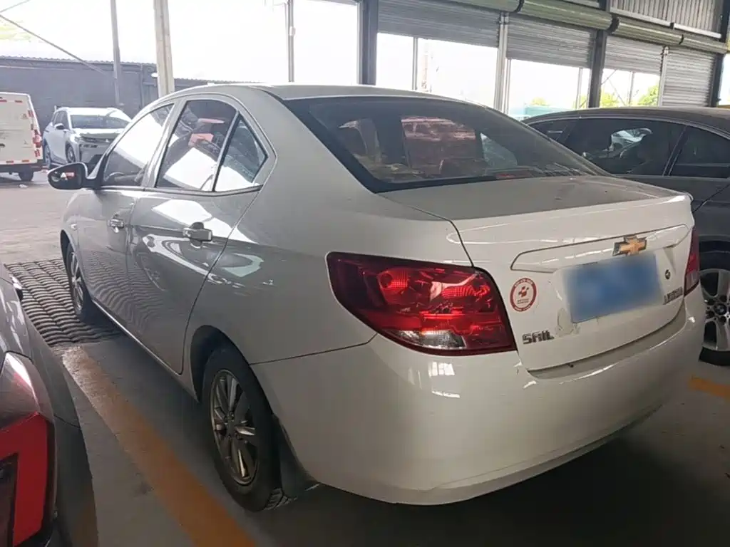 Chevrolet Sail — миниатюра 5