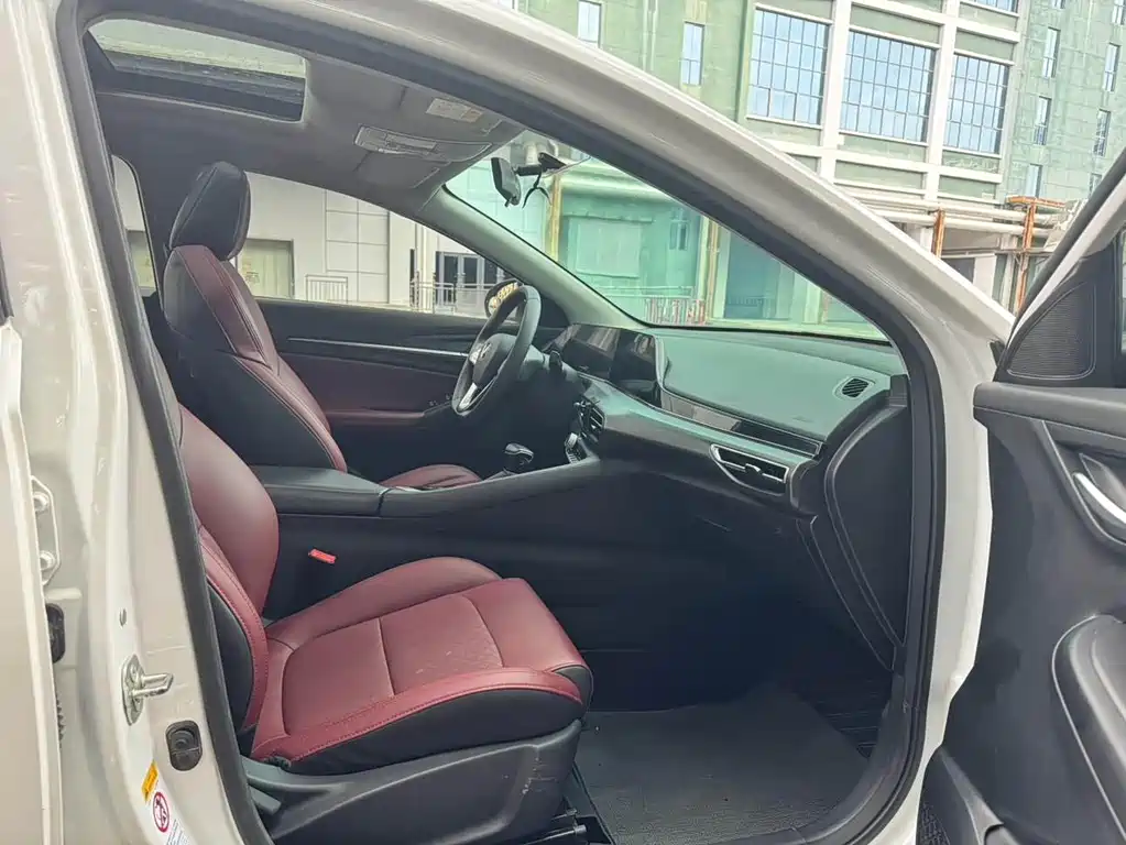 Changan Eado — миниатюра 7