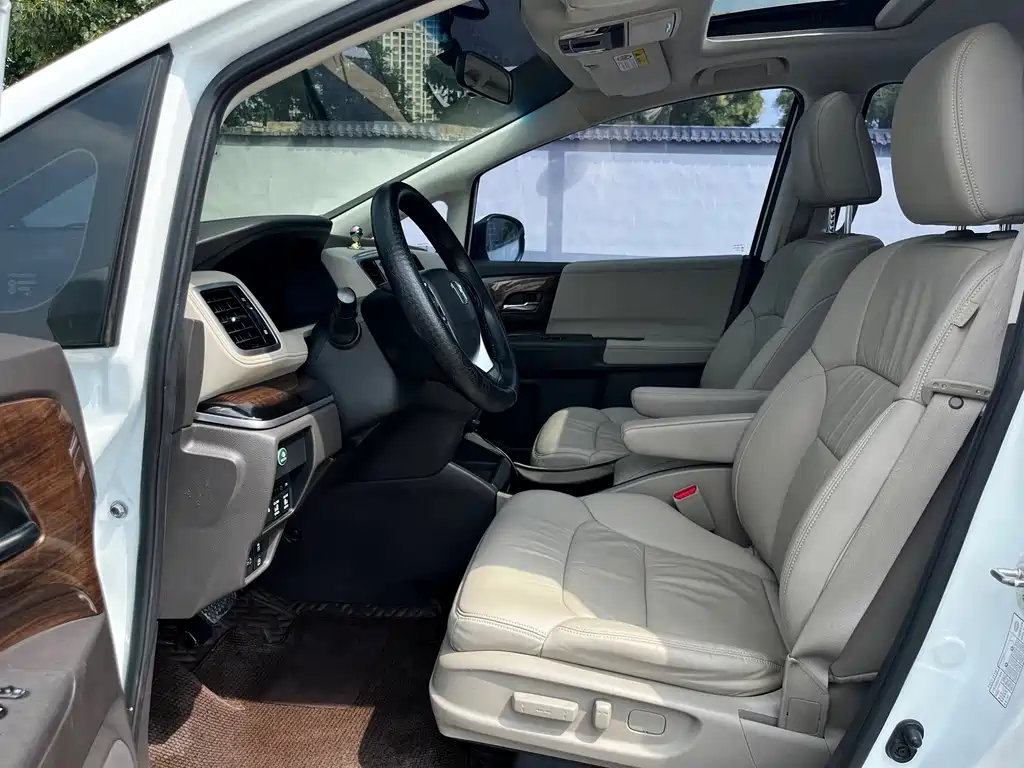 Honda Odyssey — миниатюра 8