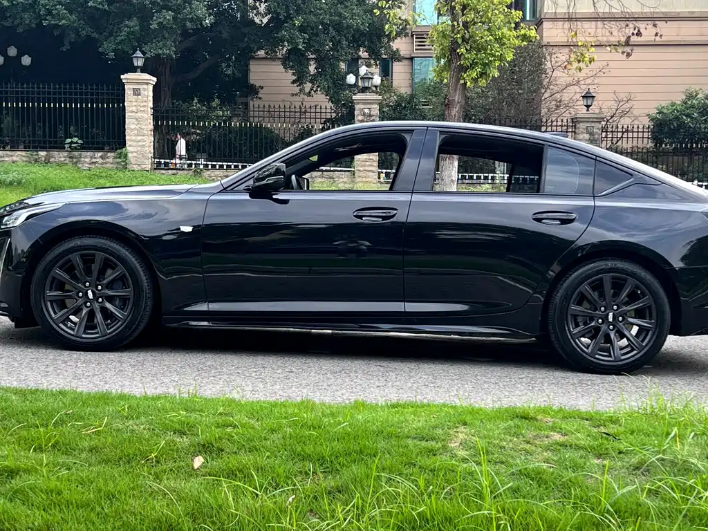 Cadillac CT5 — миниатюра 32