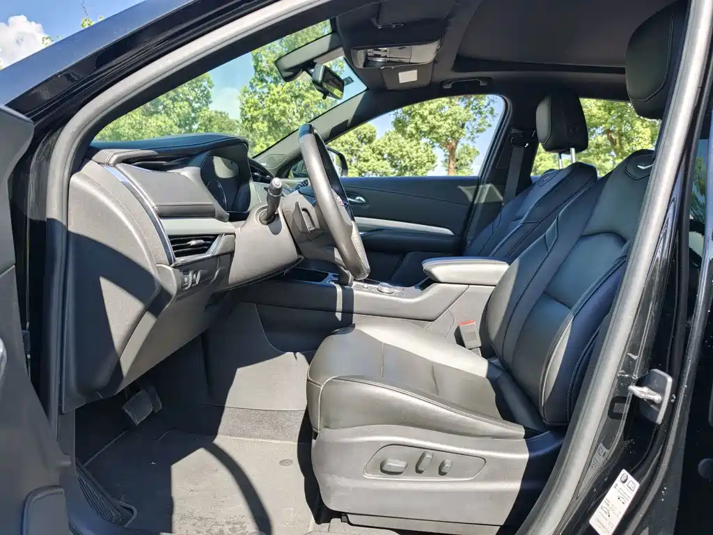 Cadillac XT4 — миниатюра 6
