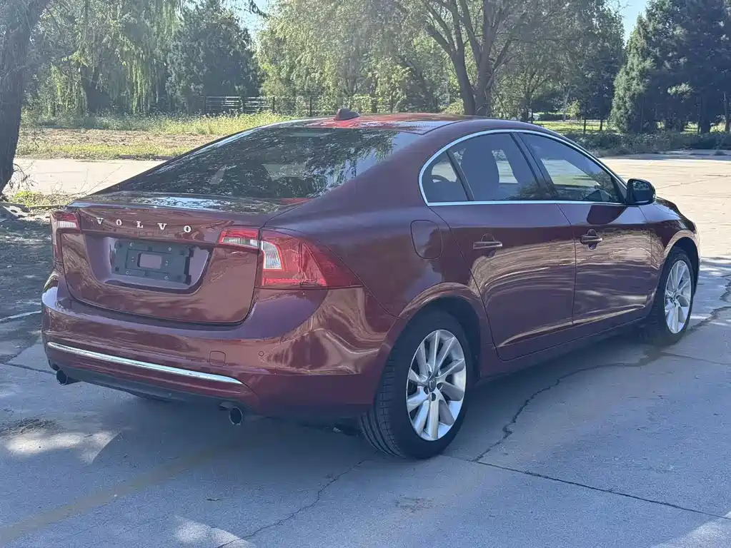 Volvo S60 — миниатюра 9