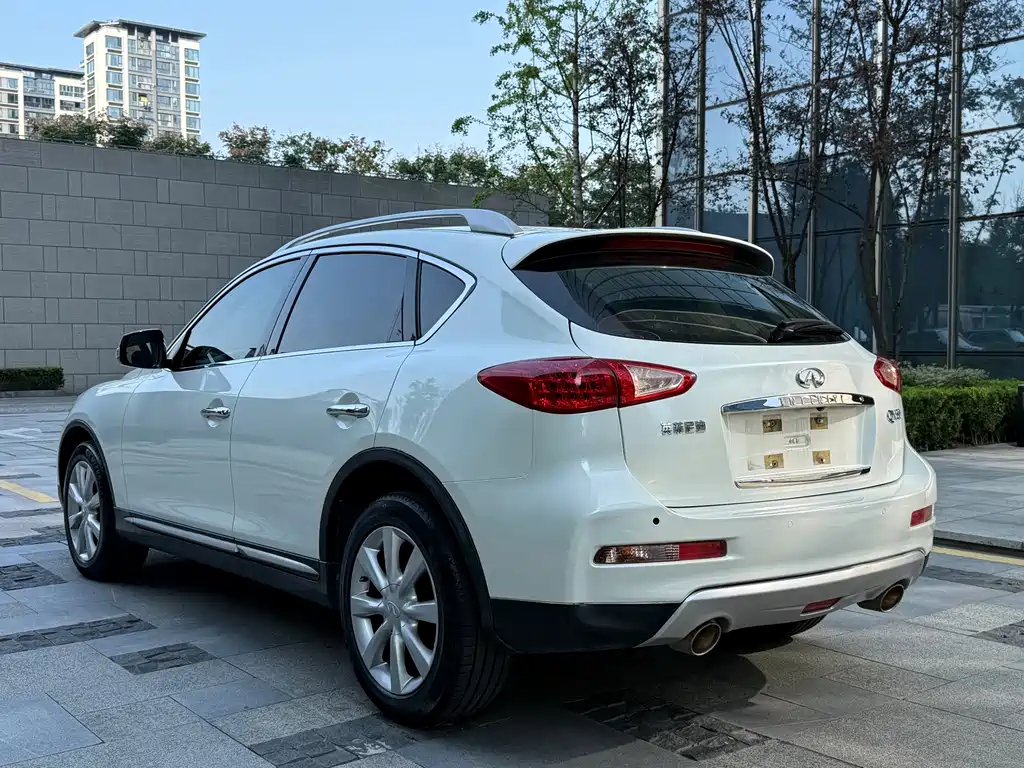 Infiniti QX50 — миниатюра 6