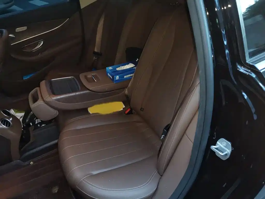 Mercedes-Benz E-Class — миниатюра 15