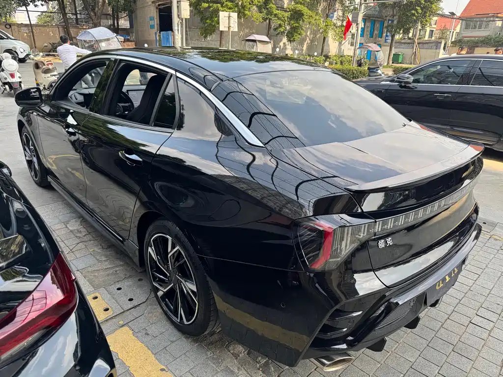 Lynk & Co 03 — миниатюра 19