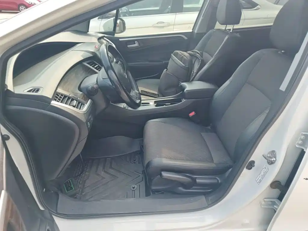 Honda Jade — миниатюра 15