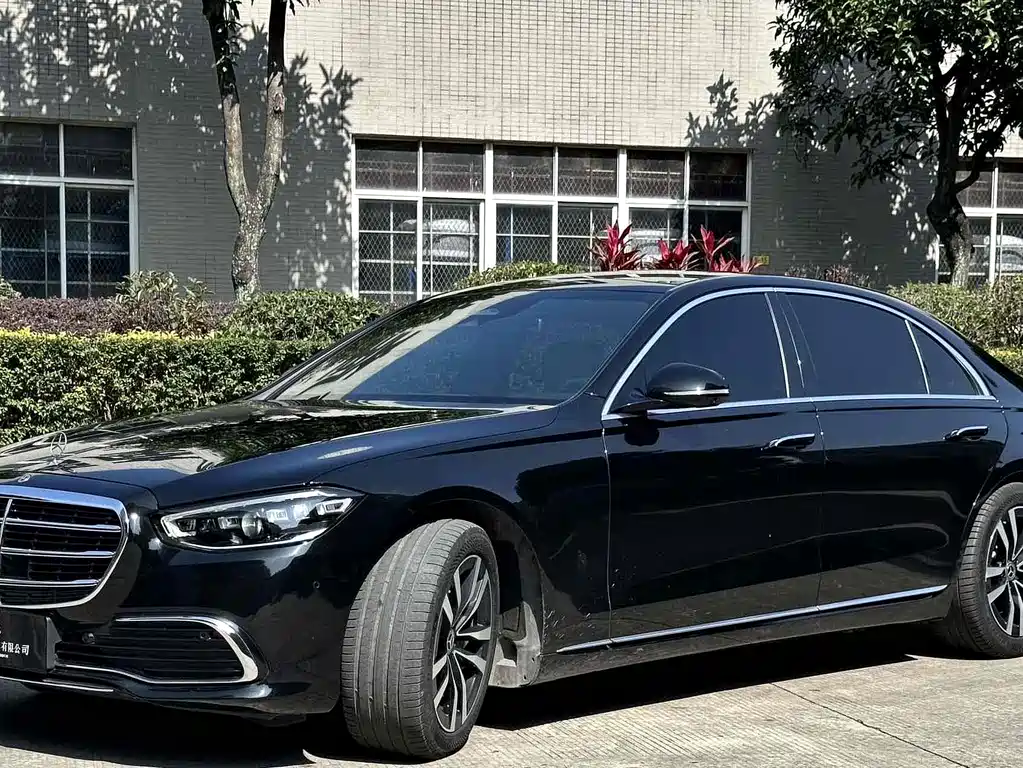 Mercedes-Benz S-Class 2023