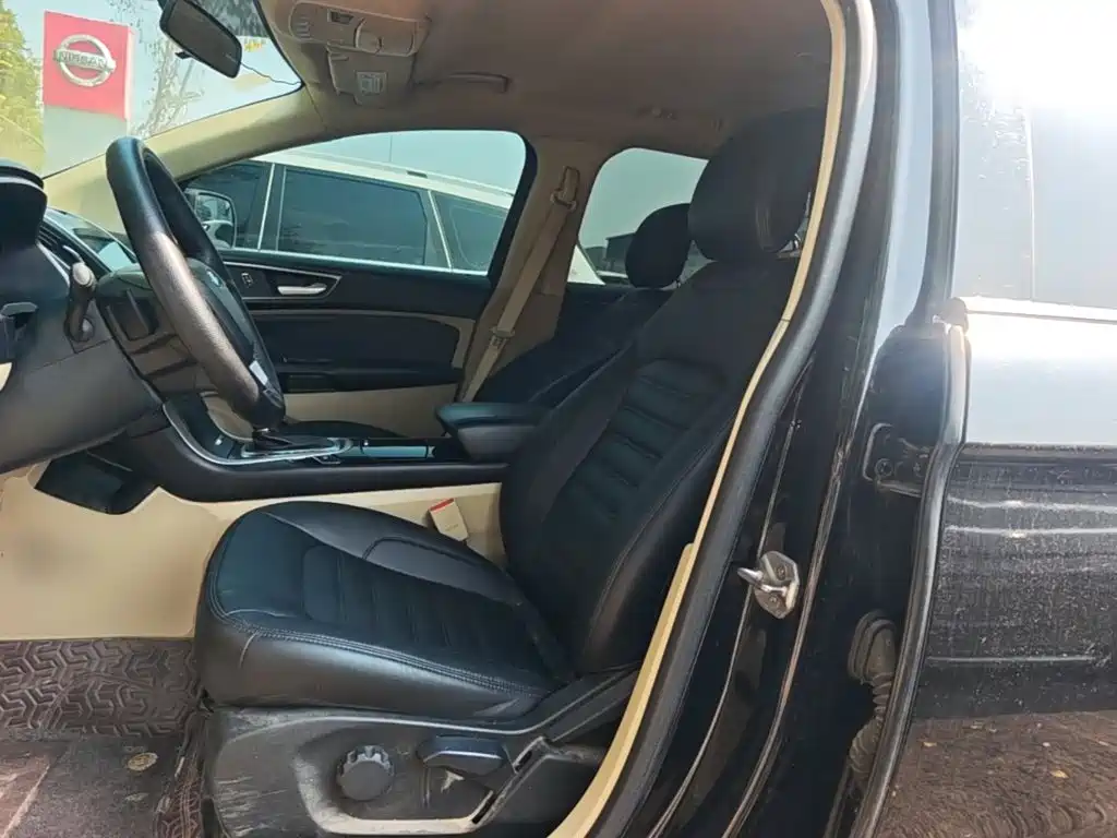 Ford Edge — миниатюра 15