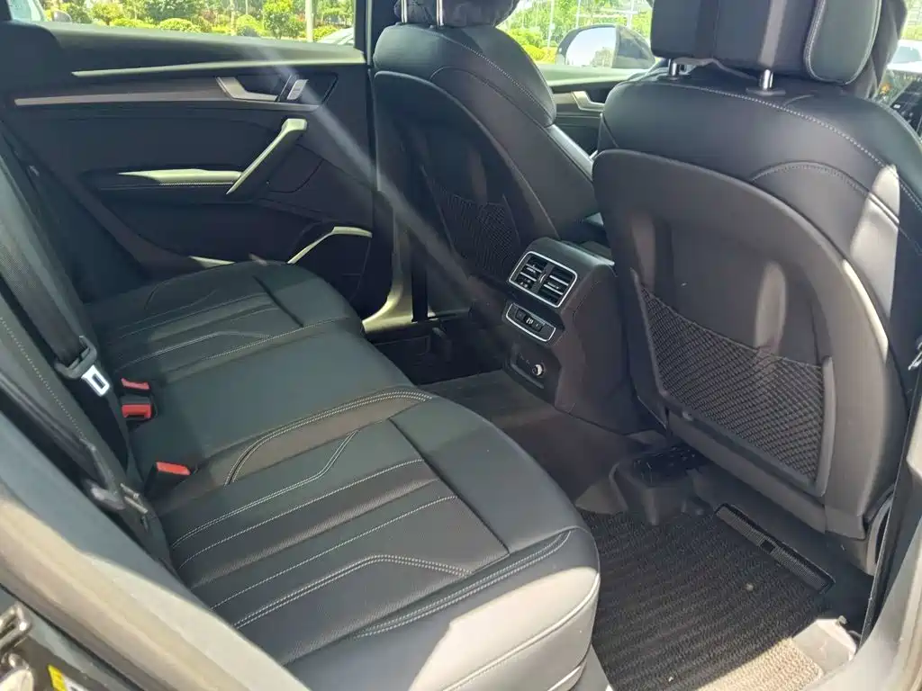 Audi Q5L — миниатюра 10