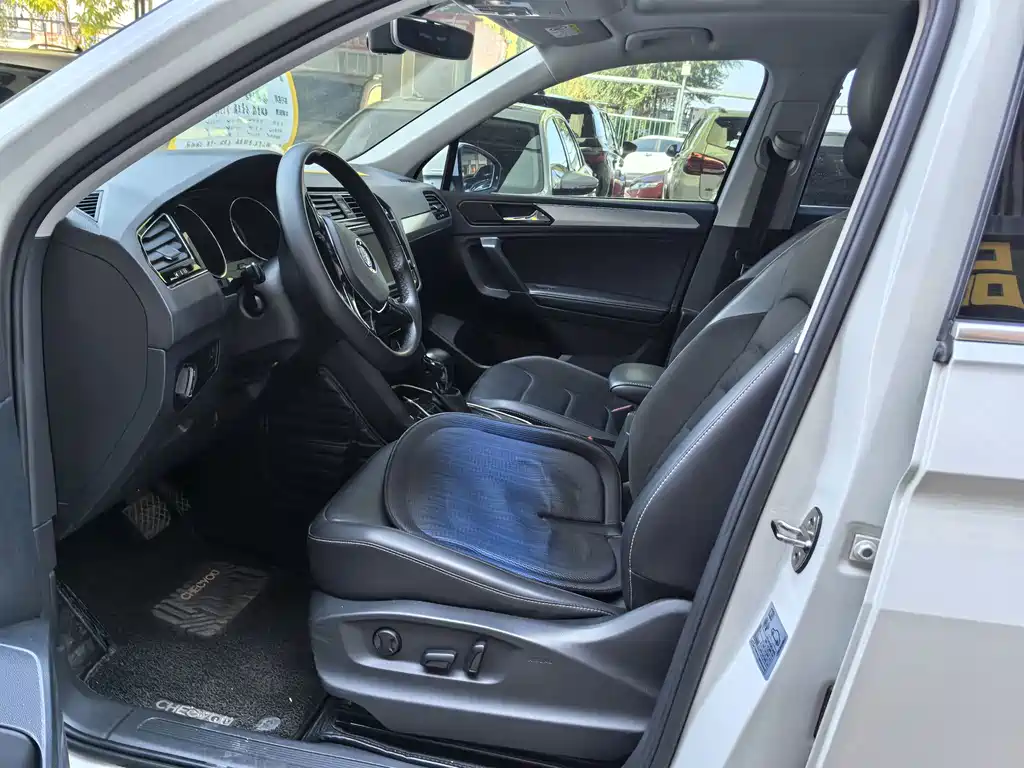 Volkswagen Tiguan L — миниатюра 7