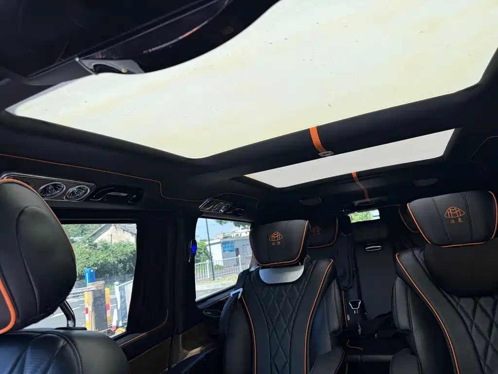 Mercedes-Benz V-Class — миниатюра 15