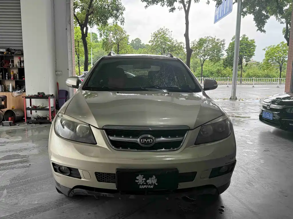 BYD S6 — миниатюра 2