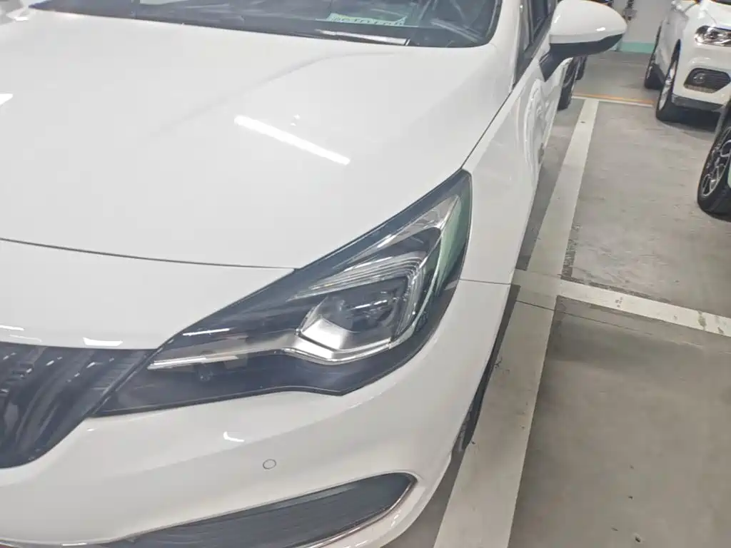 Buick Verano — миниатюра 24