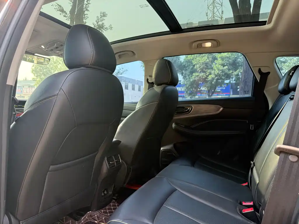 Roewe RX5 — миниатюра 17