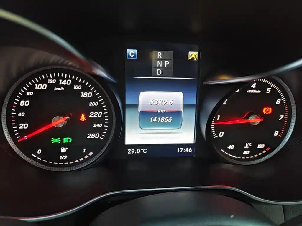 Mercedes-Benz GLC — миниатюра 12