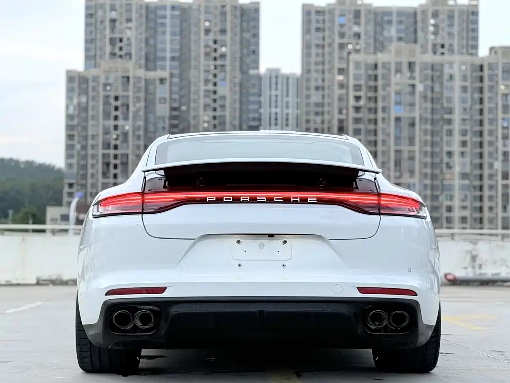 Porsche Panamera — миниатюра 12