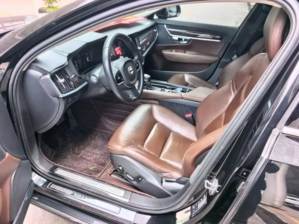 Volvo S90 — миниатюра 15
