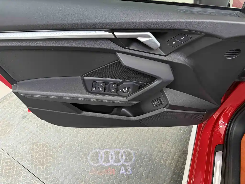Audi A3 — миниатюра 10