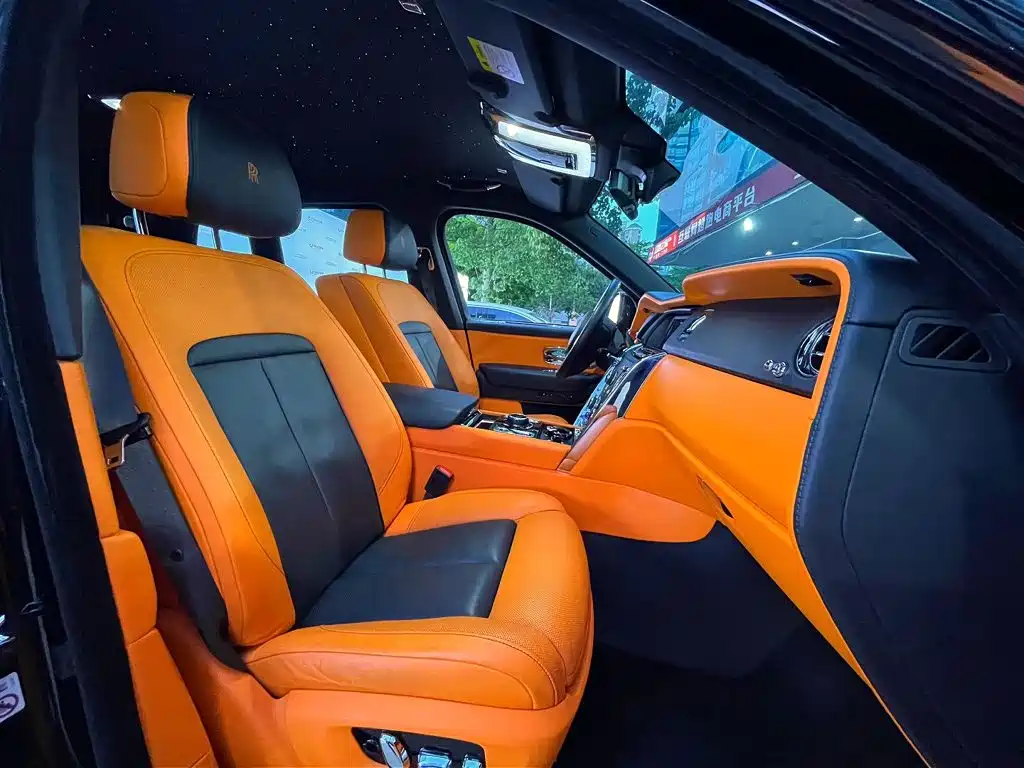 Rolls-Royce Cullinan — миниатюра 19