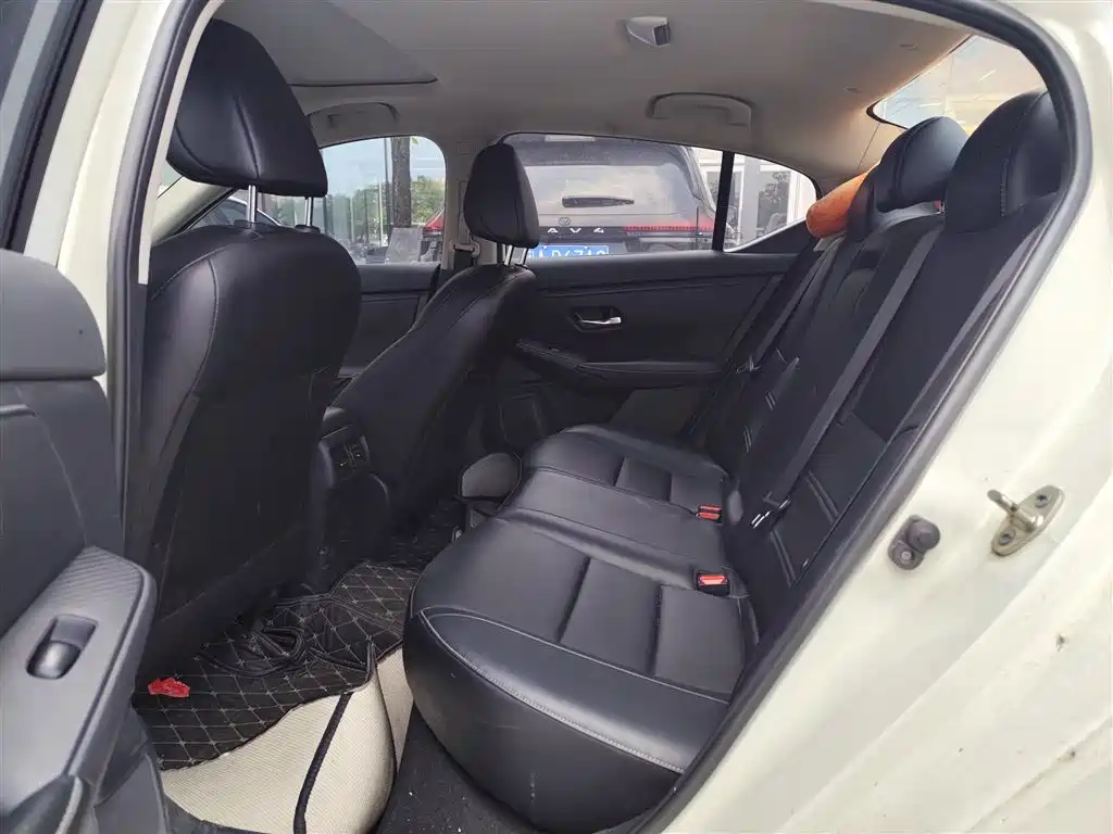 Nissan Sylphy — миниатюра 7
