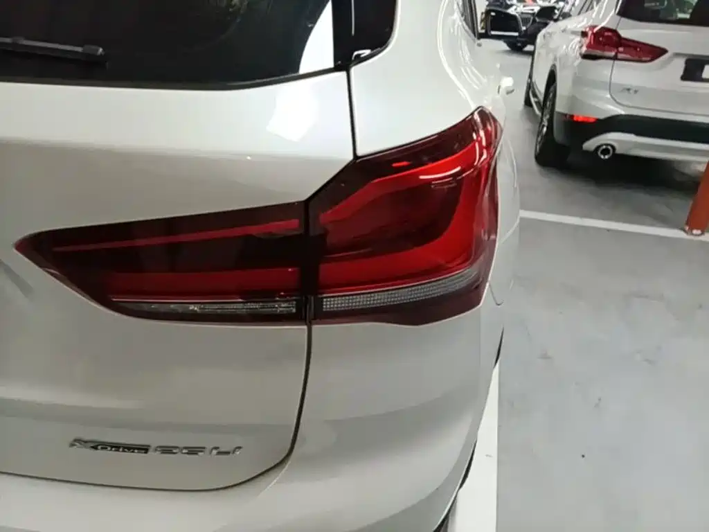 BMW X1 — миниатюра 8
