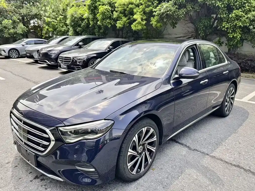 Mercedes-Benz E-Class 2024
