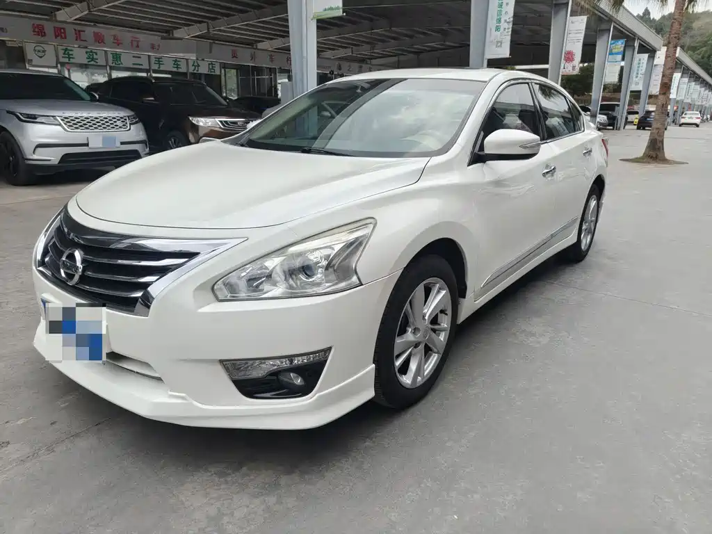 NISSAN TEANA