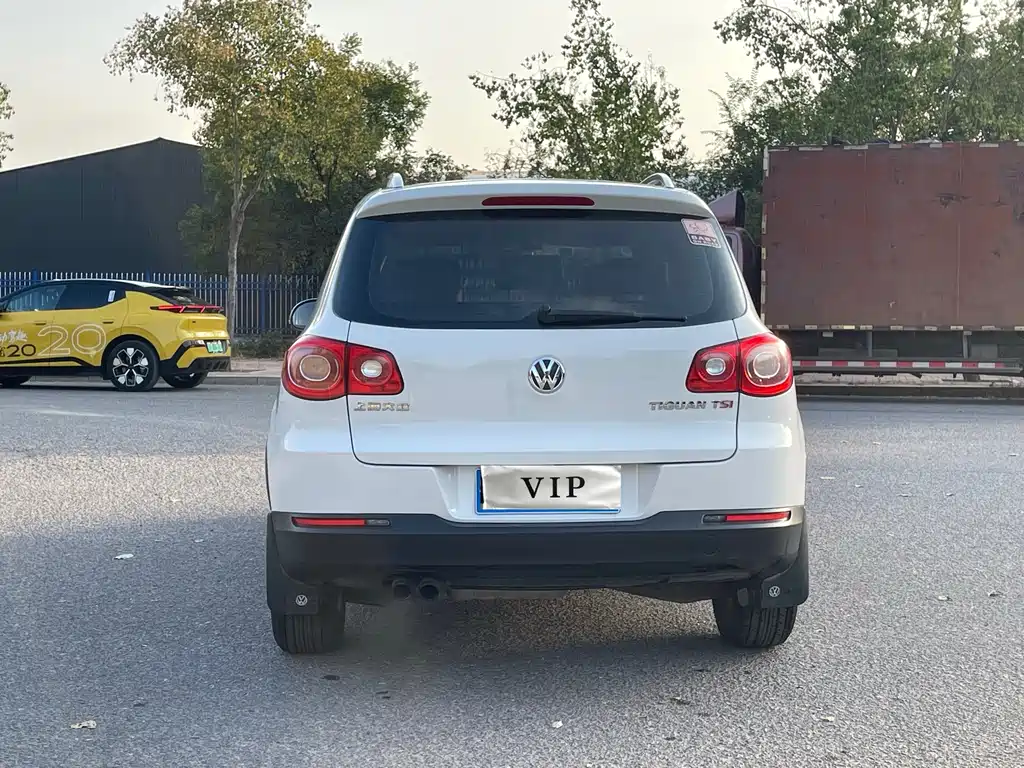 Volkswagen Tiguan — миниатюра 8