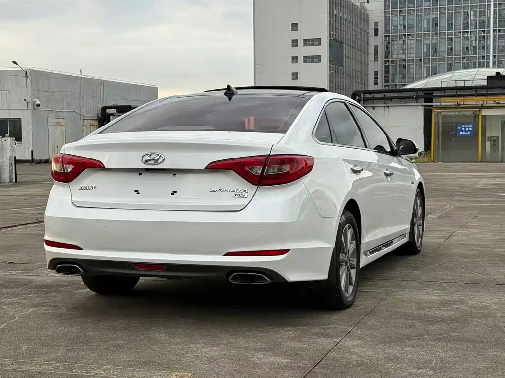 Hyundai Sonata — миниатюра 6