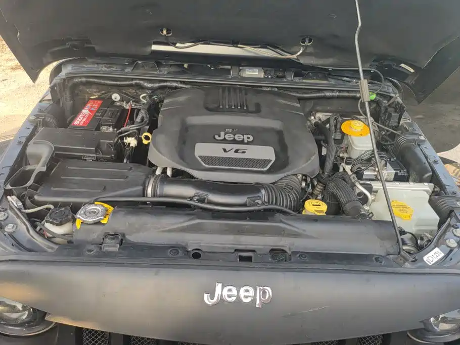 Jeep Wrangler — миниатюра 10