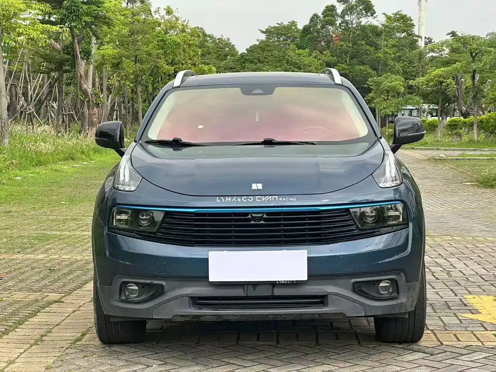 Lynk & Co 01 2019