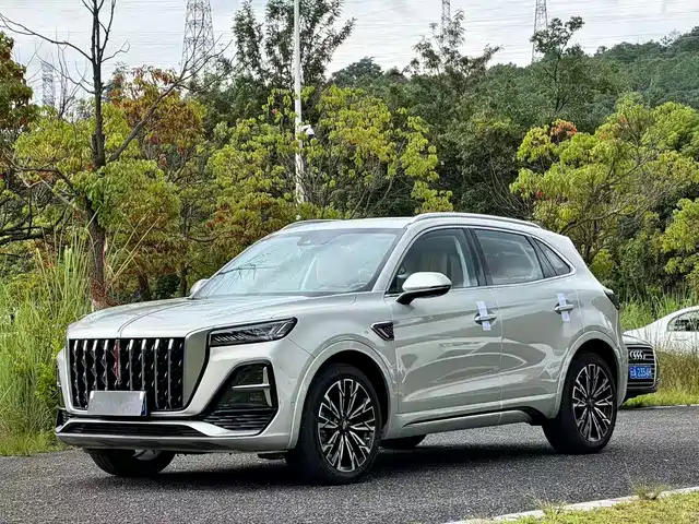 Hongqi HS5