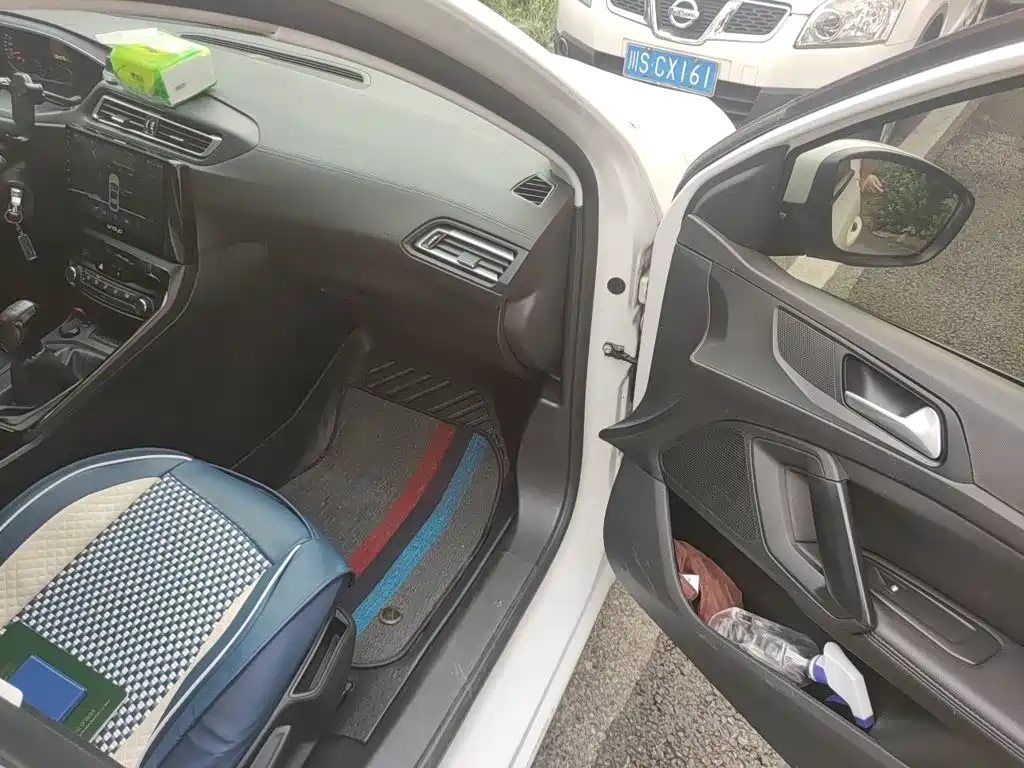 Peugeot 308 — миниатюра 18