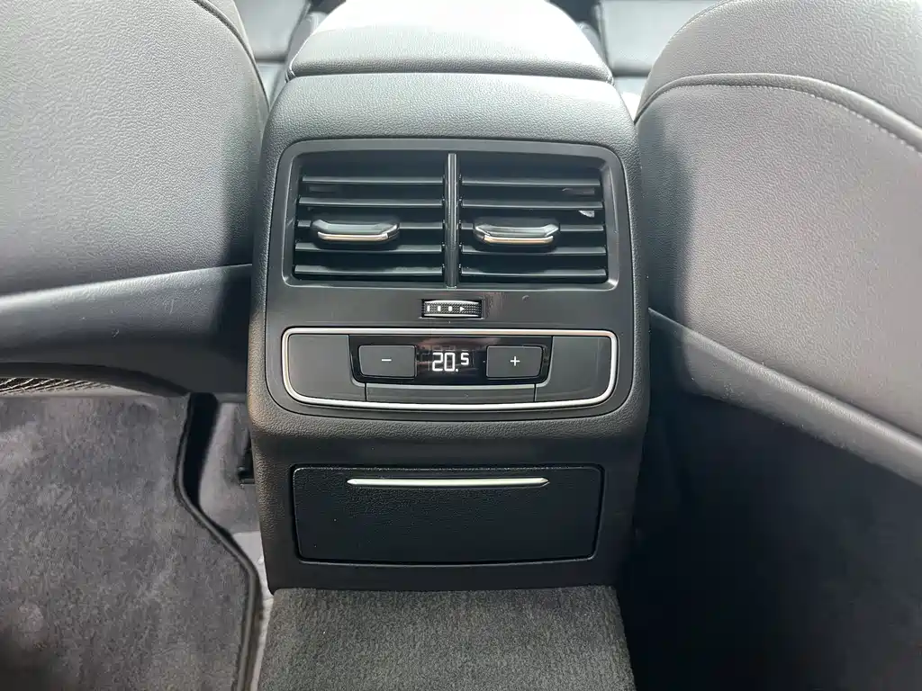 Audi A4L — миниатюра 14