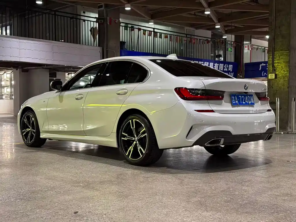 BMW 3 Series — миниатюра 9