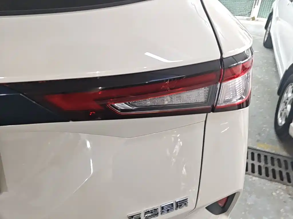 Wuling Xingchen — миниатюра 8