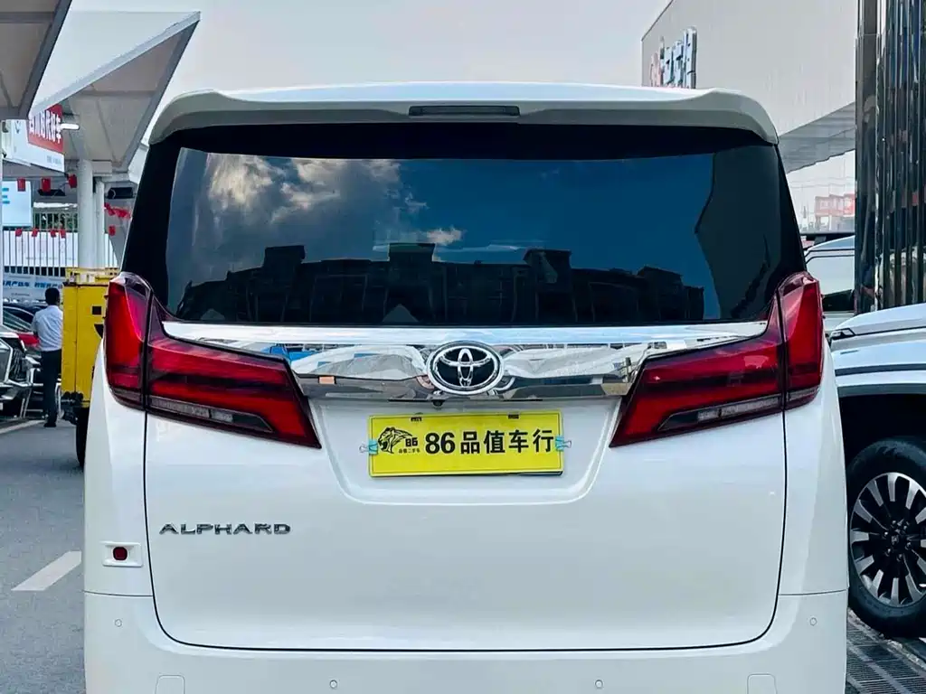 Toyota Alphard 2018 3.5L Luxury
