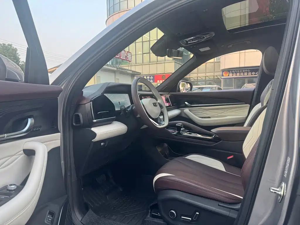 Geely Xingyue L — миниатюра 10