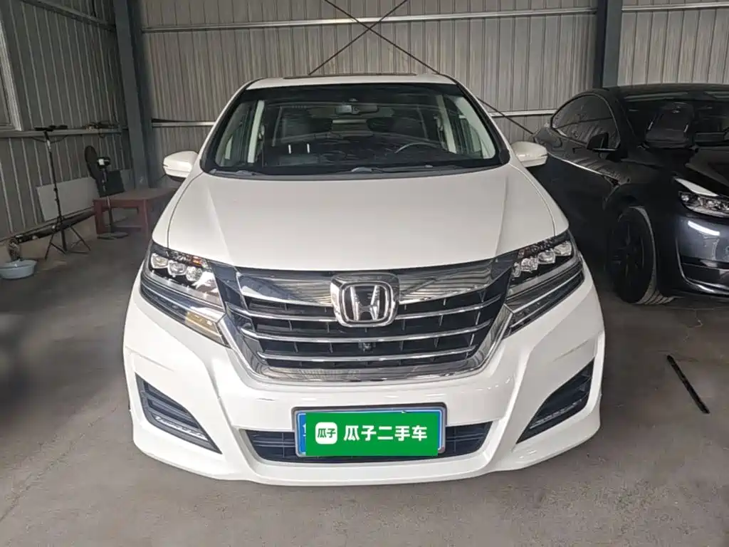 Honda Elysion — миниатюра 3