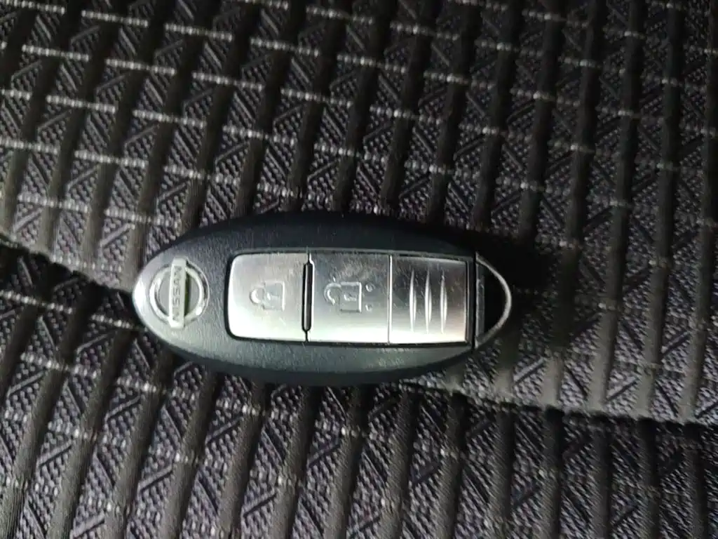 Nissan Tiida — миниатюра 9