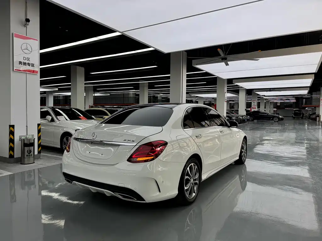 Mercedes-Benz C-Class — миниатюра 13