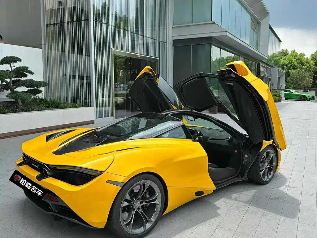 McLaren 720S 2017 4.0T Coupe