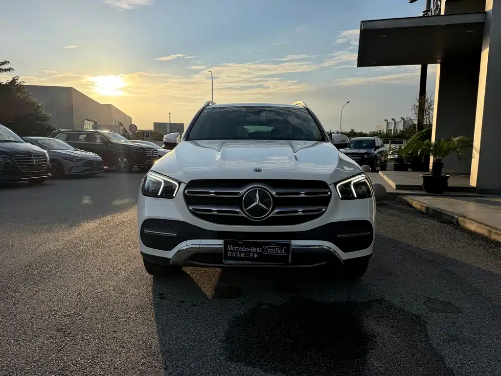 Mercedes-Benz GLE (Import) — миниатюра 2