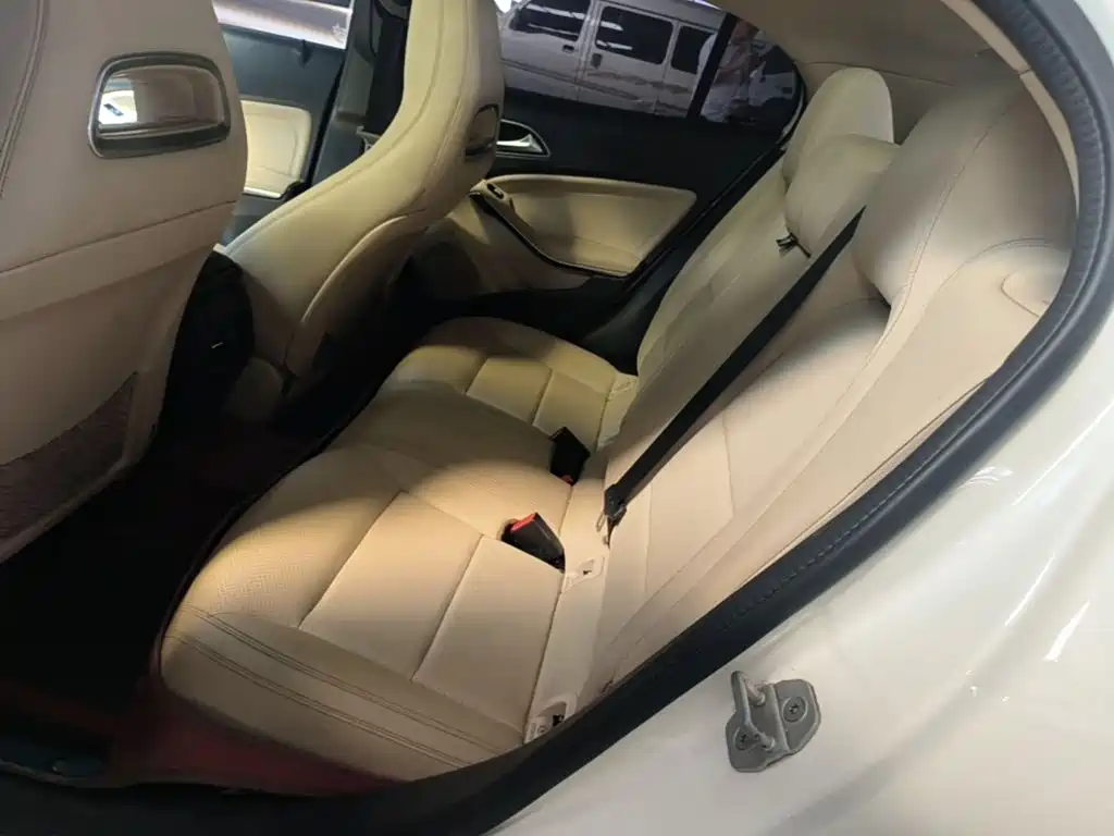 Mercedes-Benz GLA — миниатюра 17