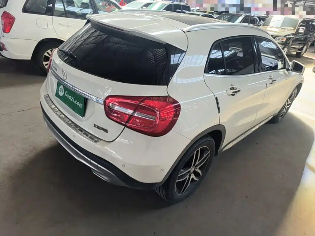 Mercedes-Benz GLA — миниатюра 7