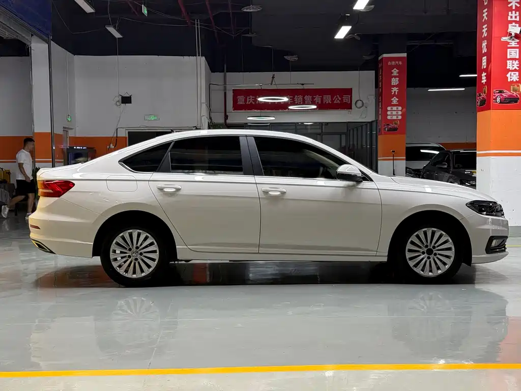 Volkswagen Lavida — миниатюра 4